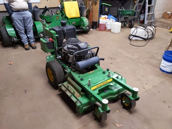 Main image John Deere W36R
