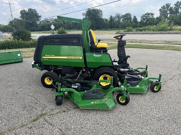 Image of John Deere 1600 Turbo II equipment image 4