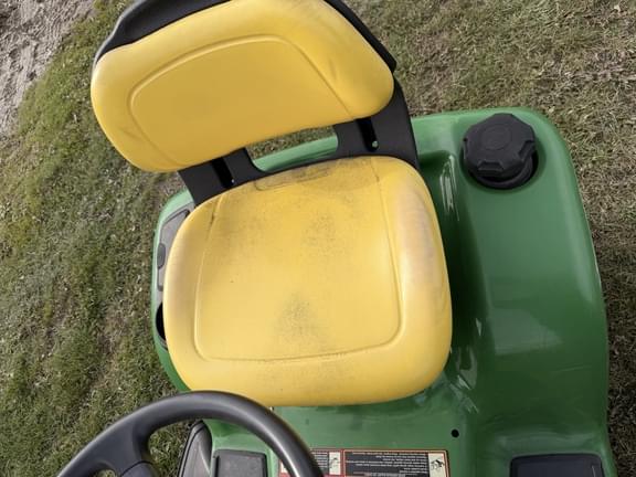 Image of John Deere X330 equipment image 2