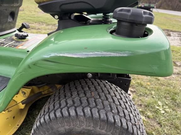 Image of John Deere X330 equipment image 1