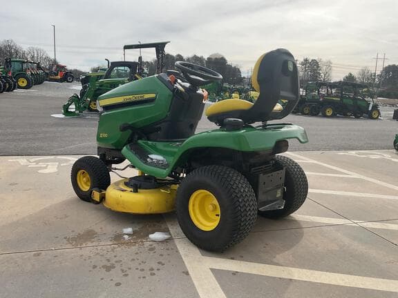 Image of John Deere X330 equipment image 2