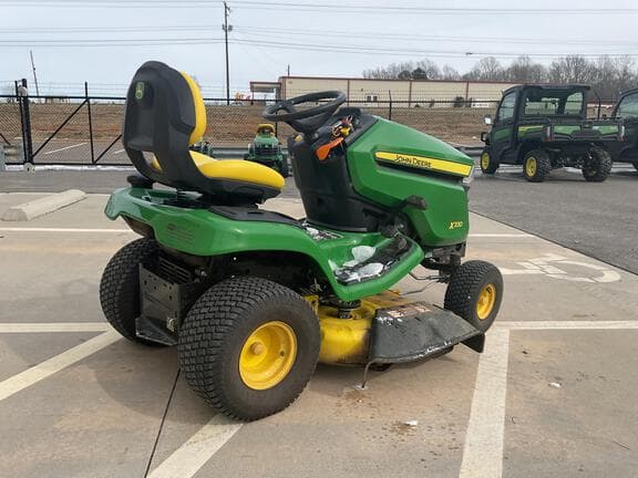 Image of John Deere X330 equipment image 3