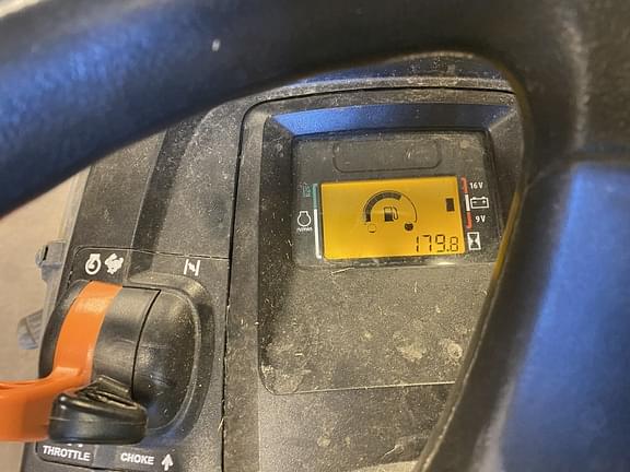 Image of John Deere X330 equipment image 2