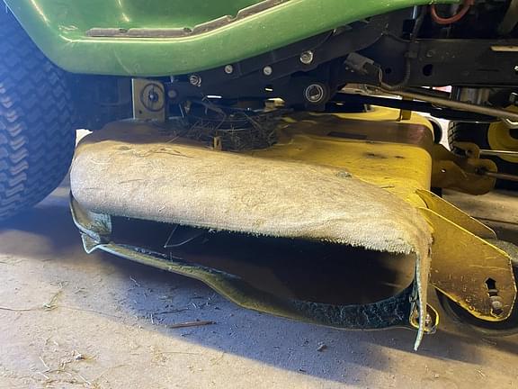 Image of John Deere X330 equipment image 4