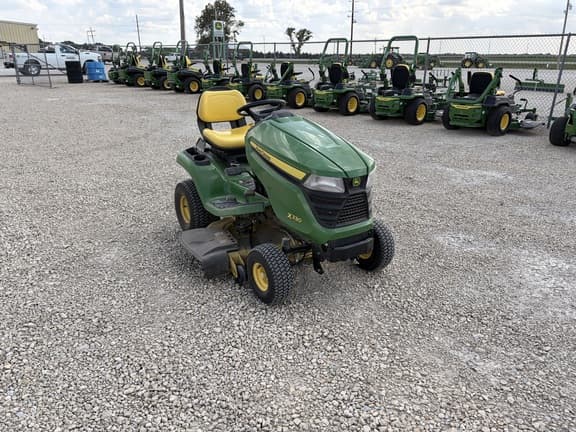Image of John Deere X330 equipment image 1