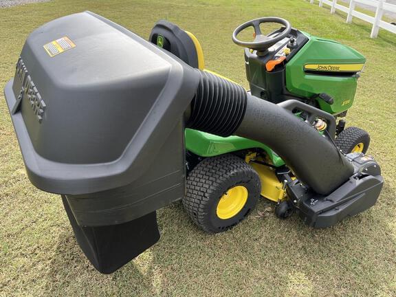 Image of John Deere X330 equipment image 2