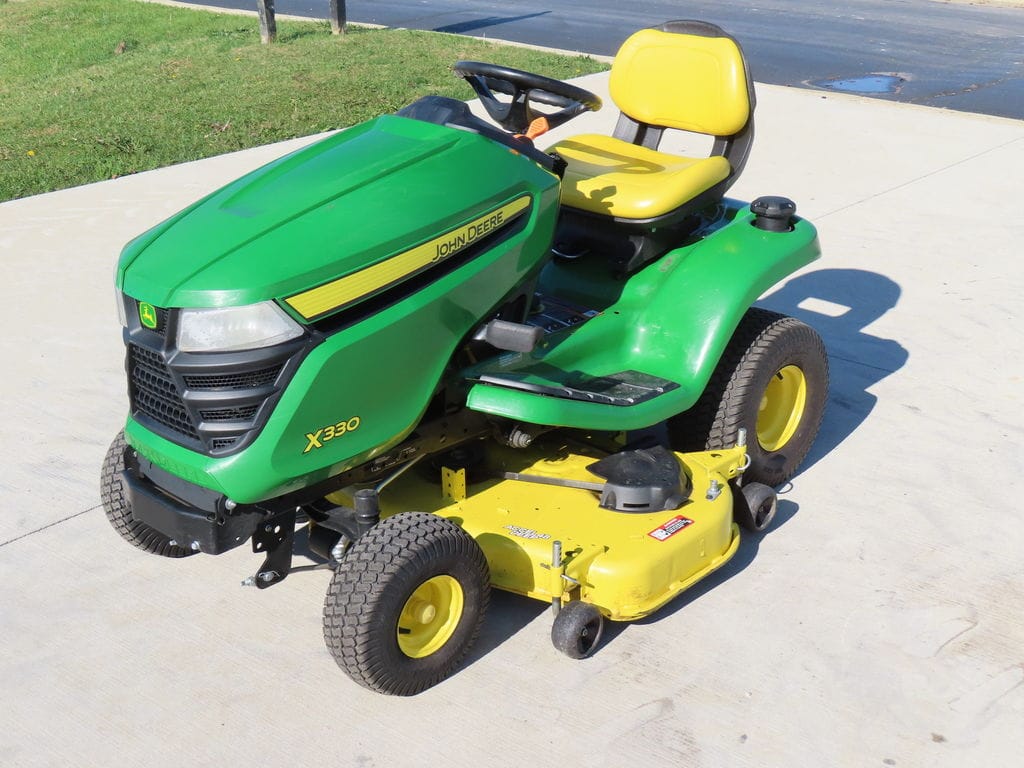 Main image John Deere X330