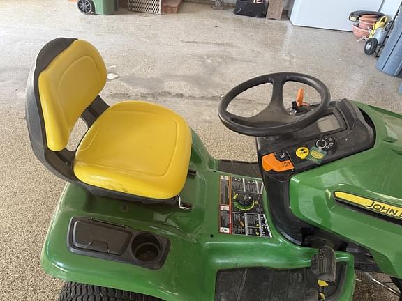 Image of John Deere X330 equipment image 3