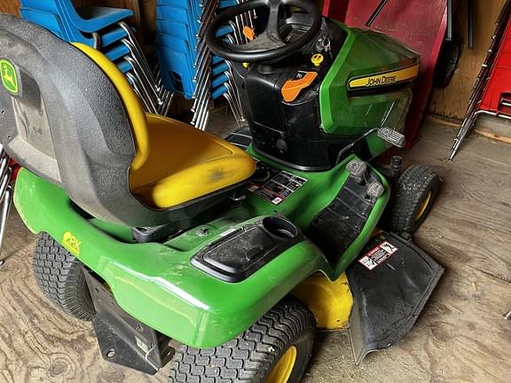 Image of John Deere X350 equipment image 4