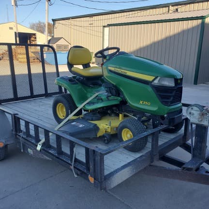 Image of John Deere X350 equipment image 4