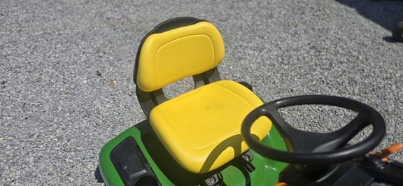 Image of John Deere X350 equipment image 3