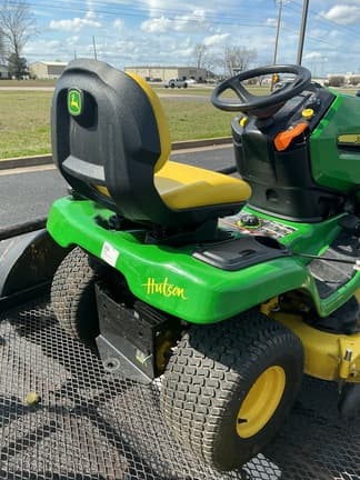 Image of John Deere X350 equipment image 4