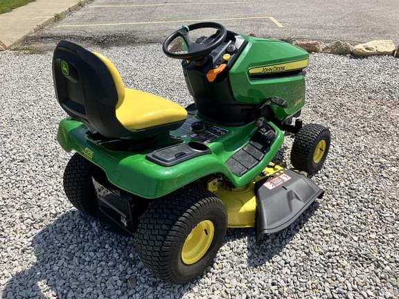 Image of John Deere X350 equipment image 4