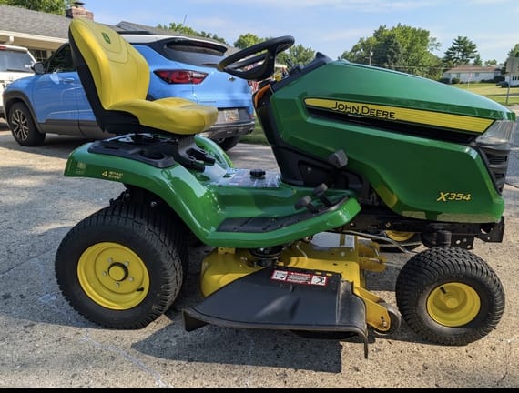 2021 John Deere X354 Equipment Image0