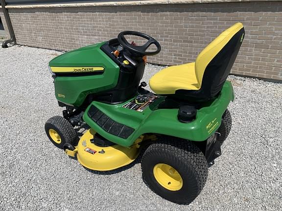 Image of John Deere X370 equipment image 2