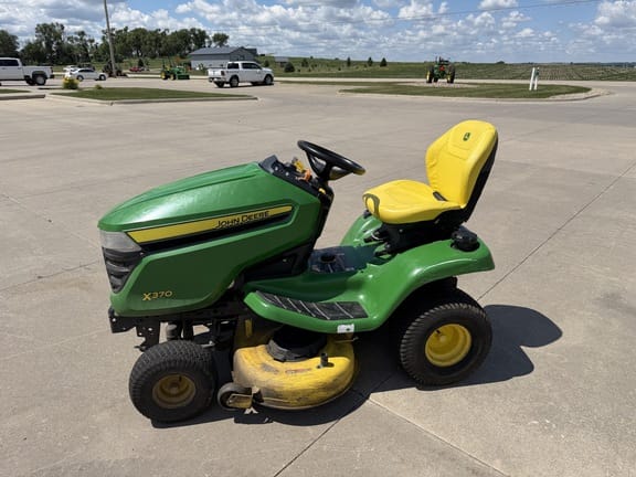2021 John Deere X370 Equipment Image0