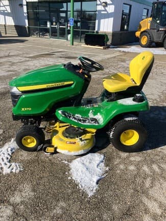 Image of John Deere X370 equipment image 1