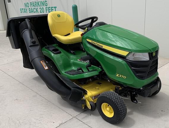 Image of John Deere X370 Primary image