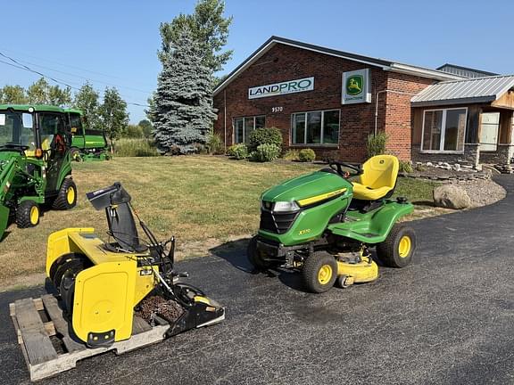 Image of John Deere X370 equipment image 2