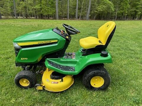 Image of John Deere X370 Primary image