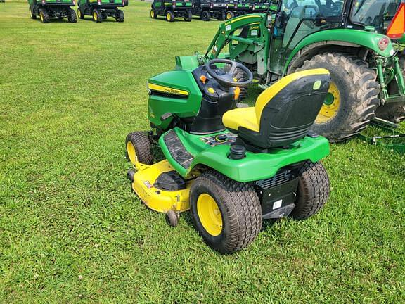 Image of John Deere X380 equipment image 3