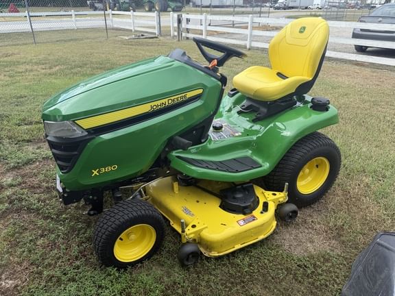 2021 John Deere X380 Equipment Image0