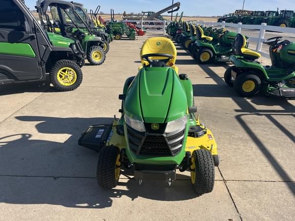 Image of John Deere X380 equipment image 1