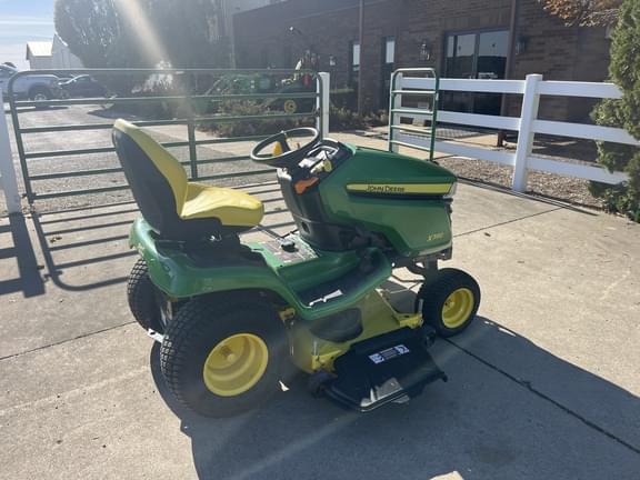 Image of John Deere X380 equipment image 3