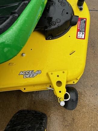 Image of John Deere X380 equipment image 3