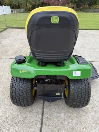 Image of John Deere X380 equipment image 3