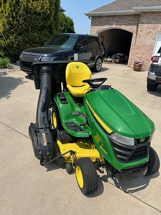 Image of John Deere X380 equipment image 3