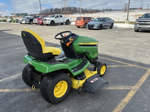 Image of John Deere X380 equipment image 2