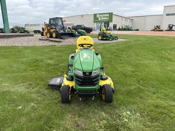 Image of John Deere X380 equipment image 1