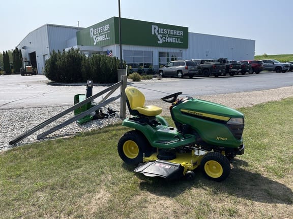 2021 John Deere X380 Equipment Image0