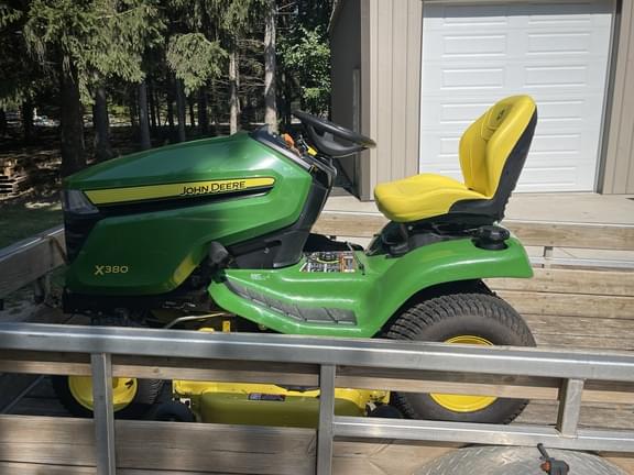 Image of John Deere X380 equipment image 1