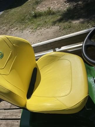Image of John Deere X380 equipment image 3
