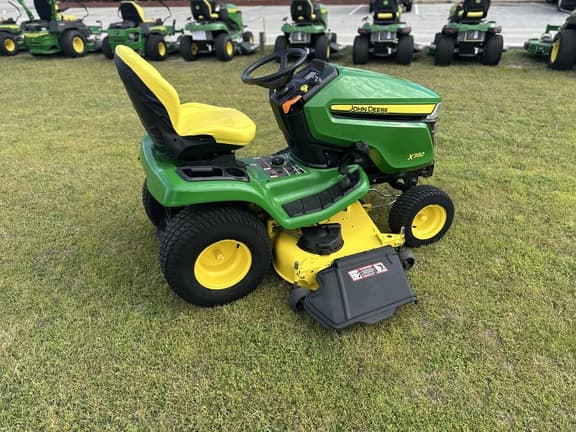 Image of John Deere X380 equipment image 4