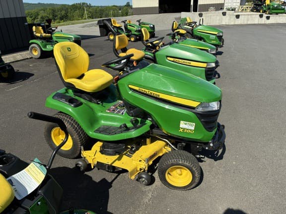 Image of John Deere X380 equipment image 1