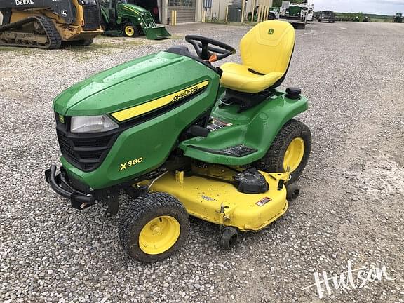 Image of John Deere X380 equipment image 1