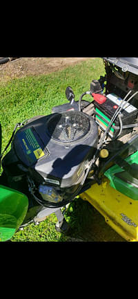 Image of John Deere X380 equipment image 2