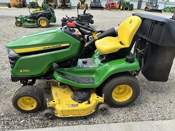 Image of John Deere X380 equipment image 3