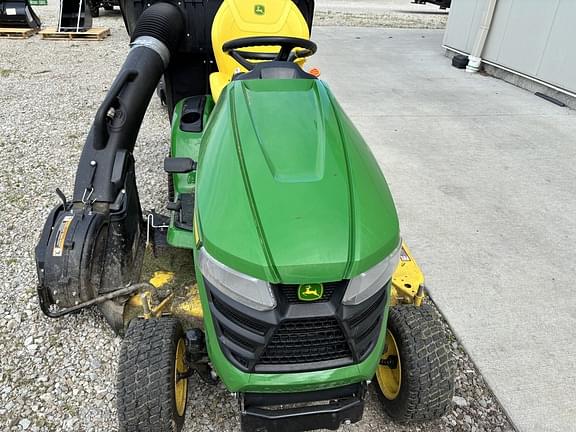 Image of John Deere X380 equipment image 2