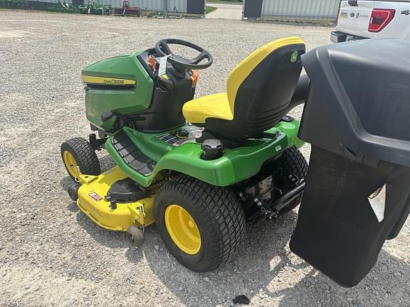 Image of John Deere X380 equipment image 1