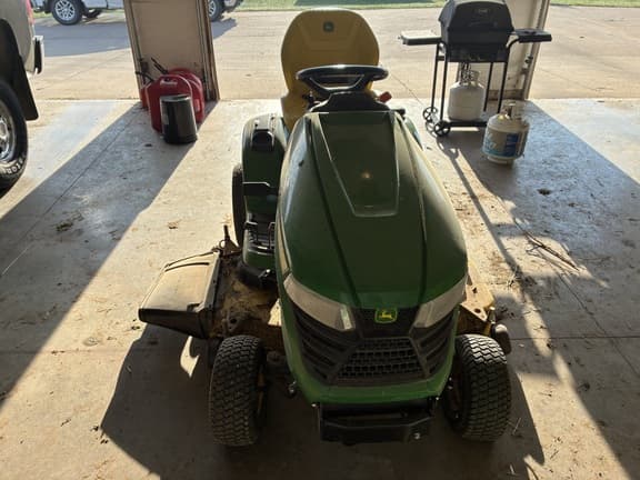 Image of John Deere X384 equipment image 2