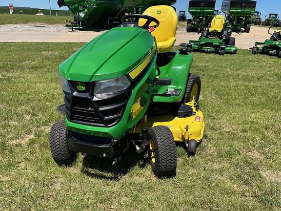 Image of John Deere X384 equipment image 1