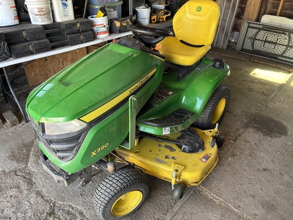 2021 John Deere X390 Equipment Image0