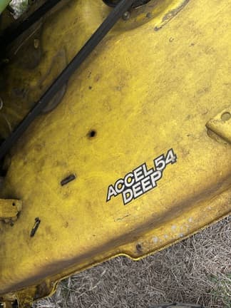 Image of John Deere X390 equipment image 4