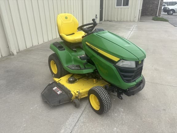 Image of John Deere X390 equipment image 1