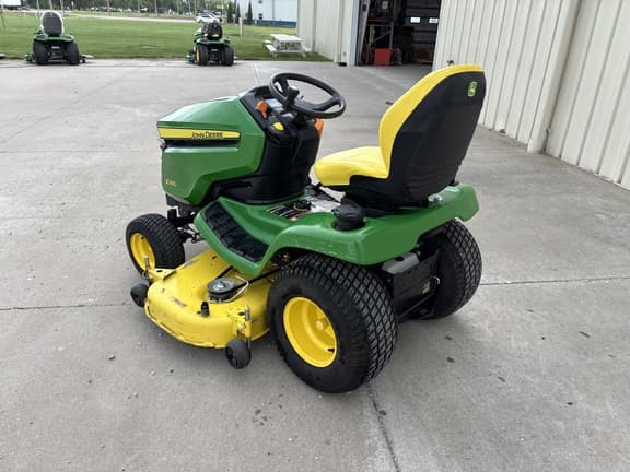 Image of John Deere X390 equipment image 3