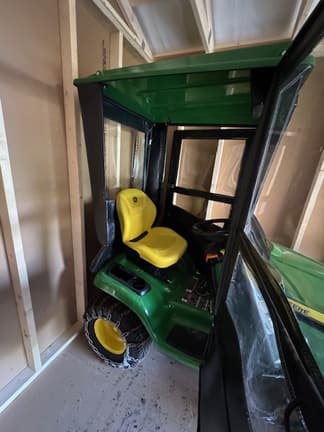 Image of John Deere X390 equipment image 2